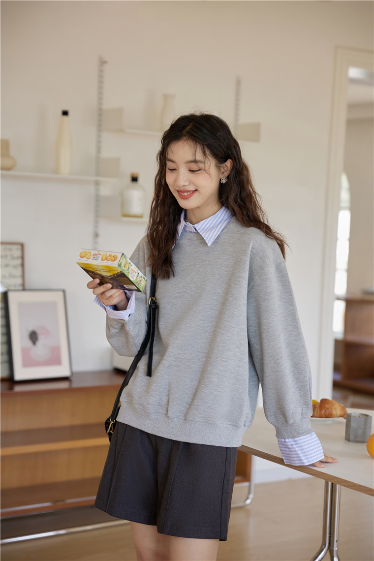 Casual Academic Sweatshirt & Tie Set设计感学院风条纹假两件卫衣+领带套装* Size S