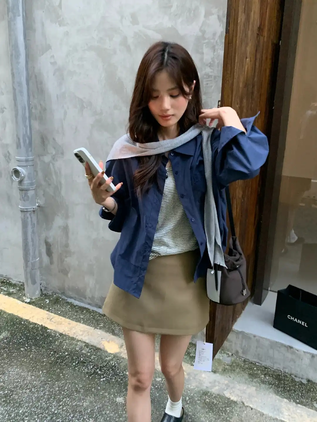  RINA Striped Layered 3-Piece Set 高街韩女！纯色衬衫+条纹背心+披肩三件套*4 Colors