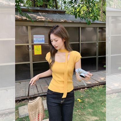 Ribbon Grace Square Tee 飘带设计方领T恤