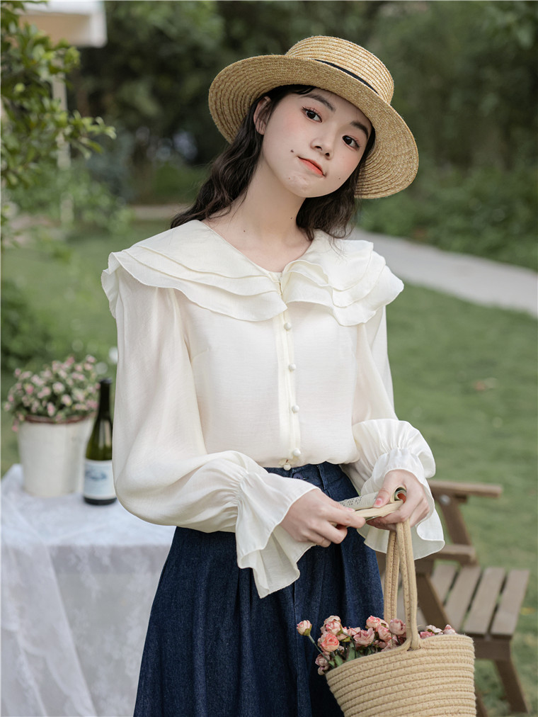 温柔小女人~甜美韩系荷叶领喇叭袖上衣*3色