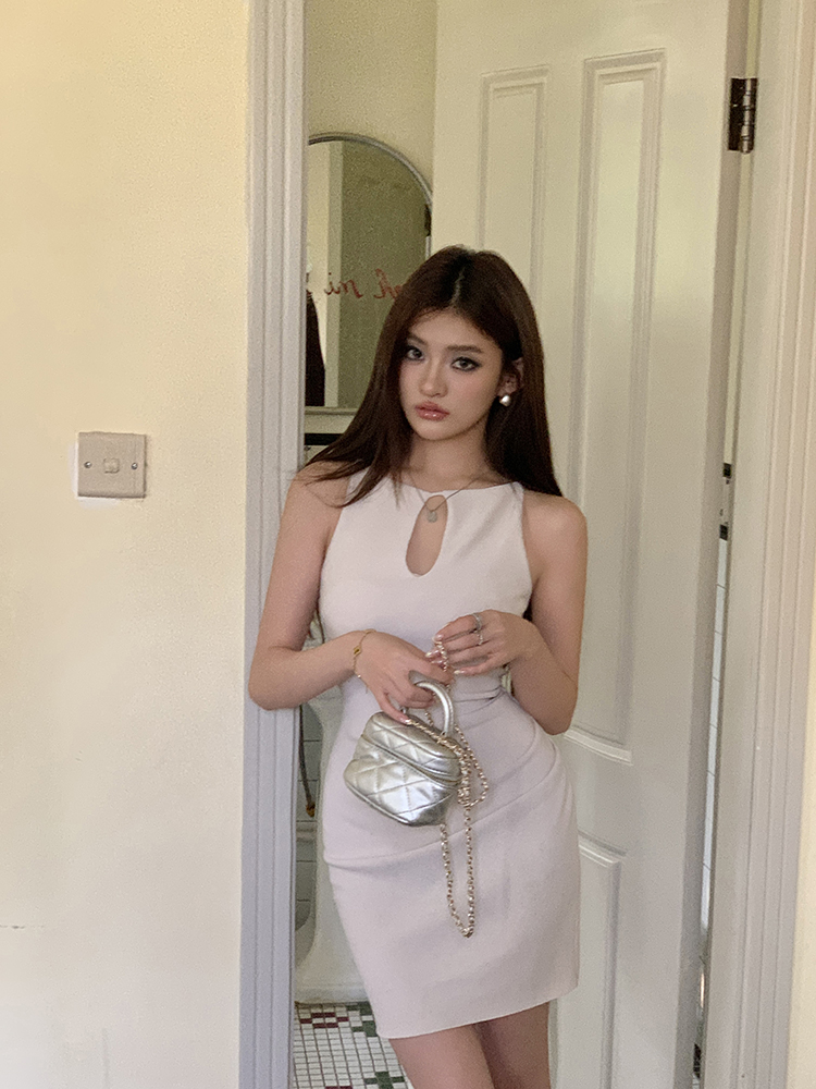 Real Shot 2025 Spring Summer New Hollow Design Ruched Slim Fit Dress Women Bodycon Dress Kendall Jenner Short Dress