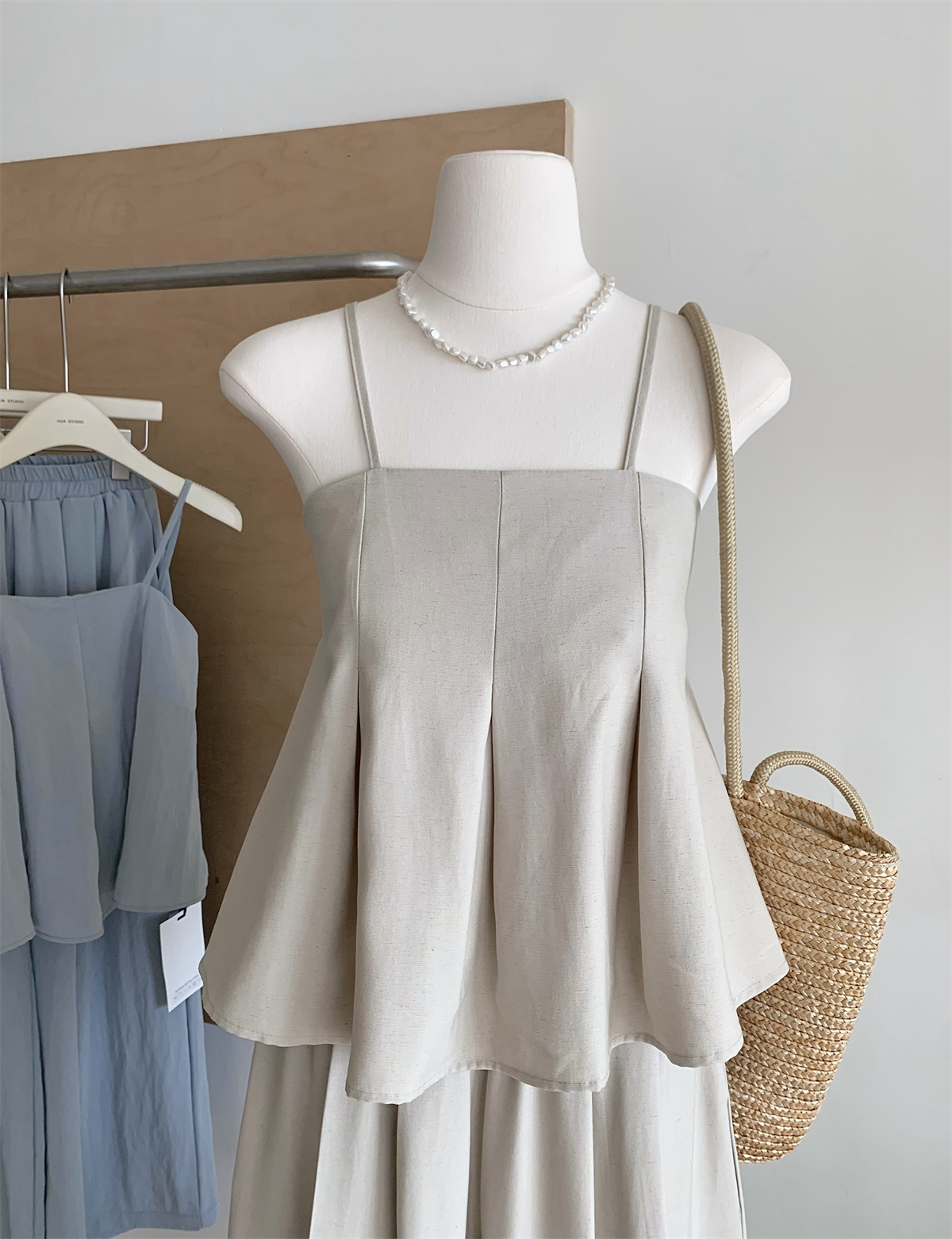 French Style Overall Dress Set Women's Summer Simplicity Temperament Cute Youth-Looking Design Sleeveless Top Wide Leg Pants Two-Piece Set