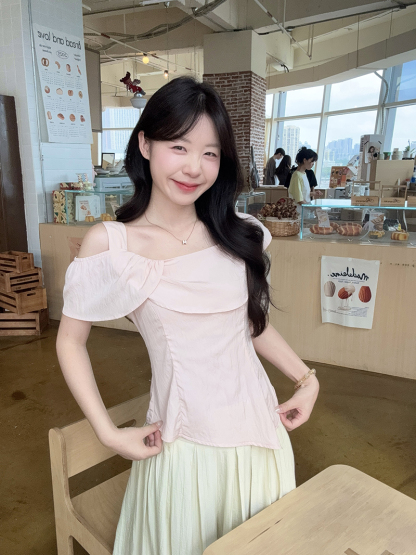 RINA Ruffle Off-Shoulder Tee 荷叶边露肩上衣*4 Colors