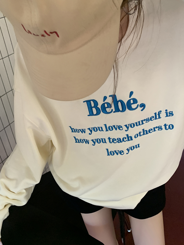 Macaron Bebe Embroidered Sweatshirt 马卡龙色Bebe刺绣宽松卫衣*2Colors