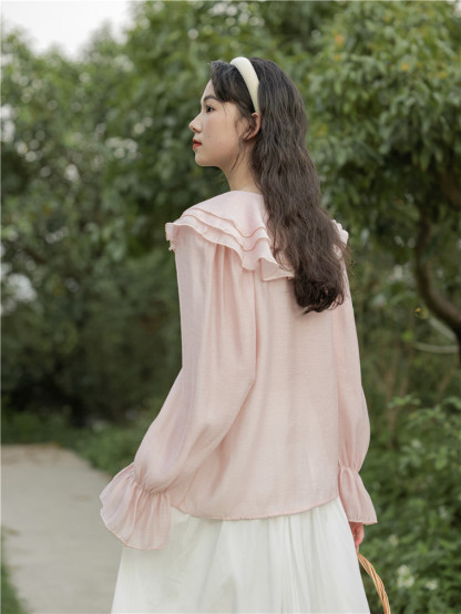 温柔小女人~甜美韩系荷叶领喇叭袖上衣*3色