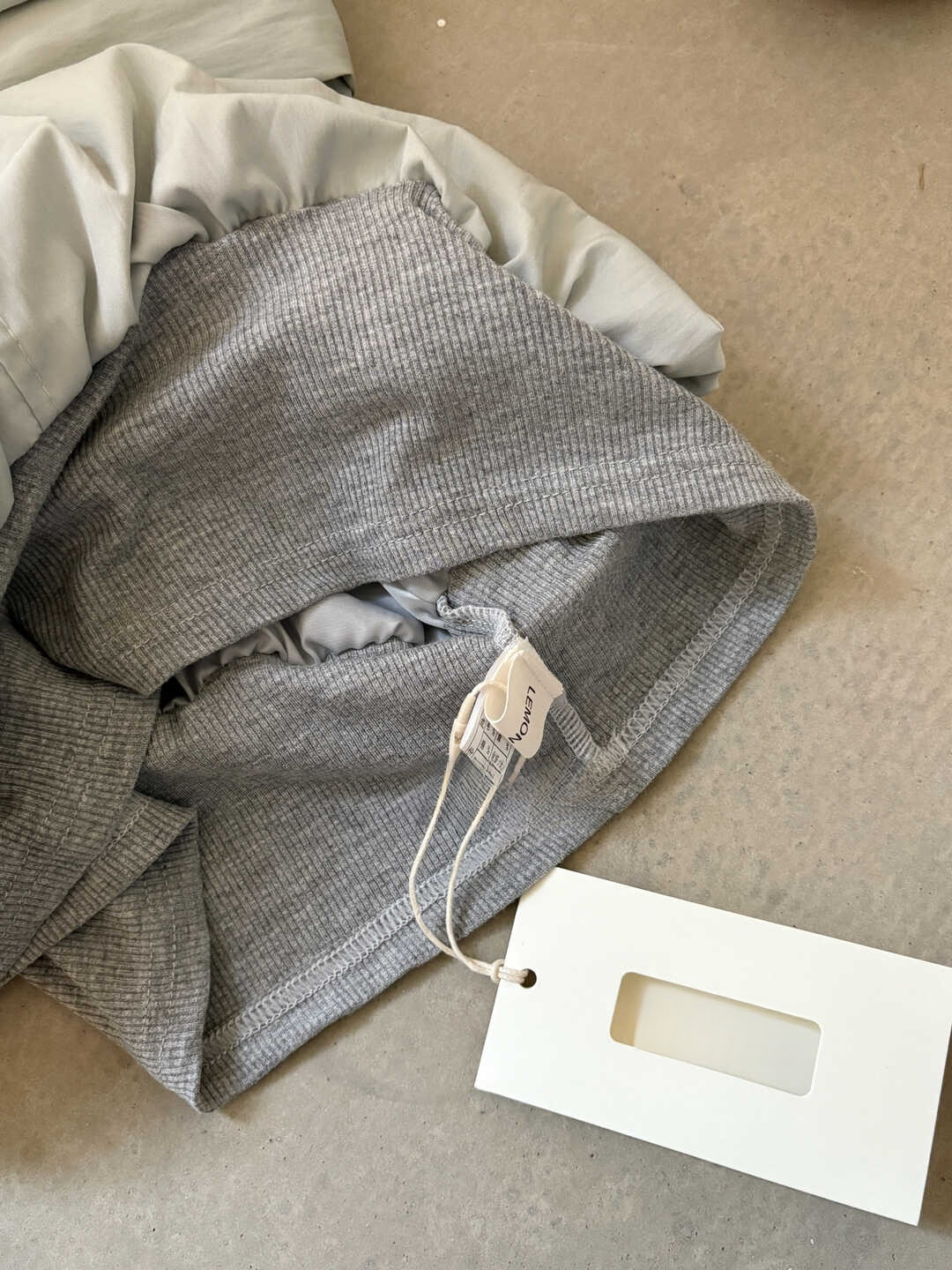 轻户外运动风 | 夹克连帽上衣+花苞裙2件套*3 Colors