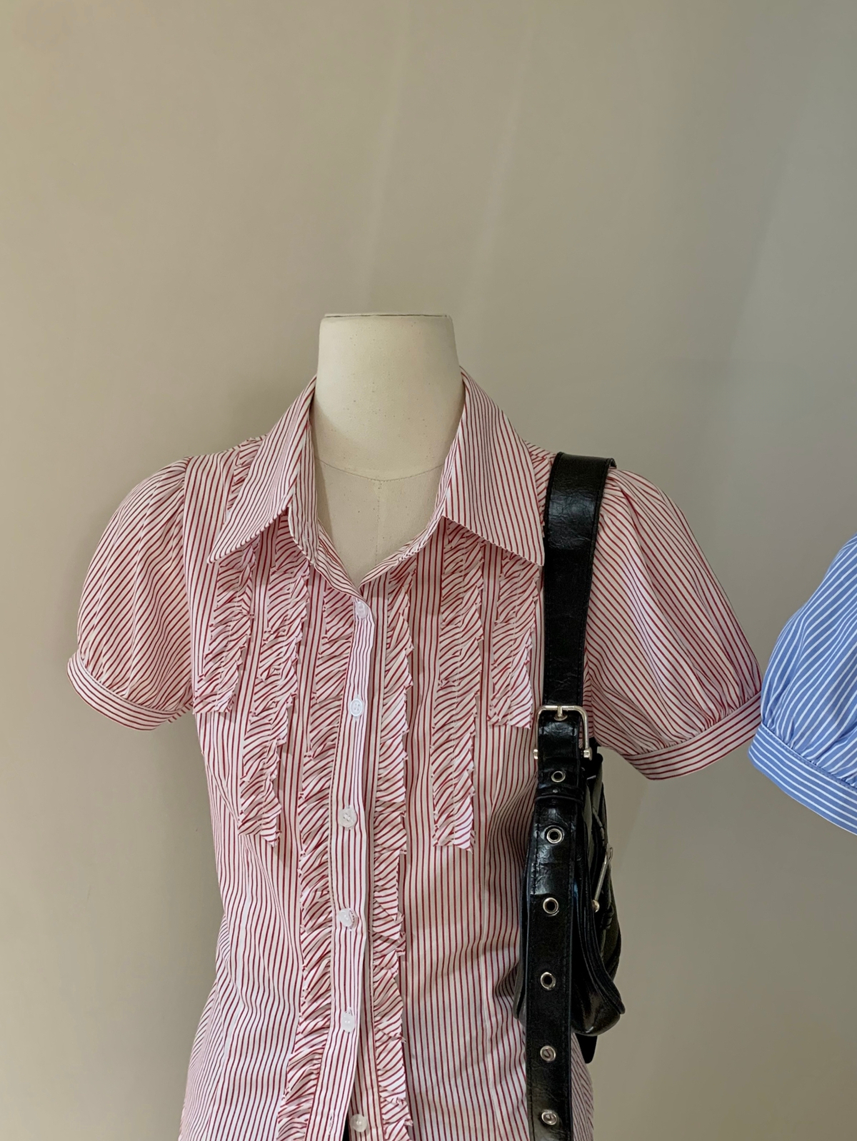 木耳边短袖衬衫*2 Colors