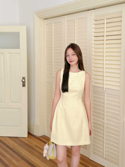 Avenna Round Neck Waist Dress 纯色圆领收腰连身裙*7 Colors