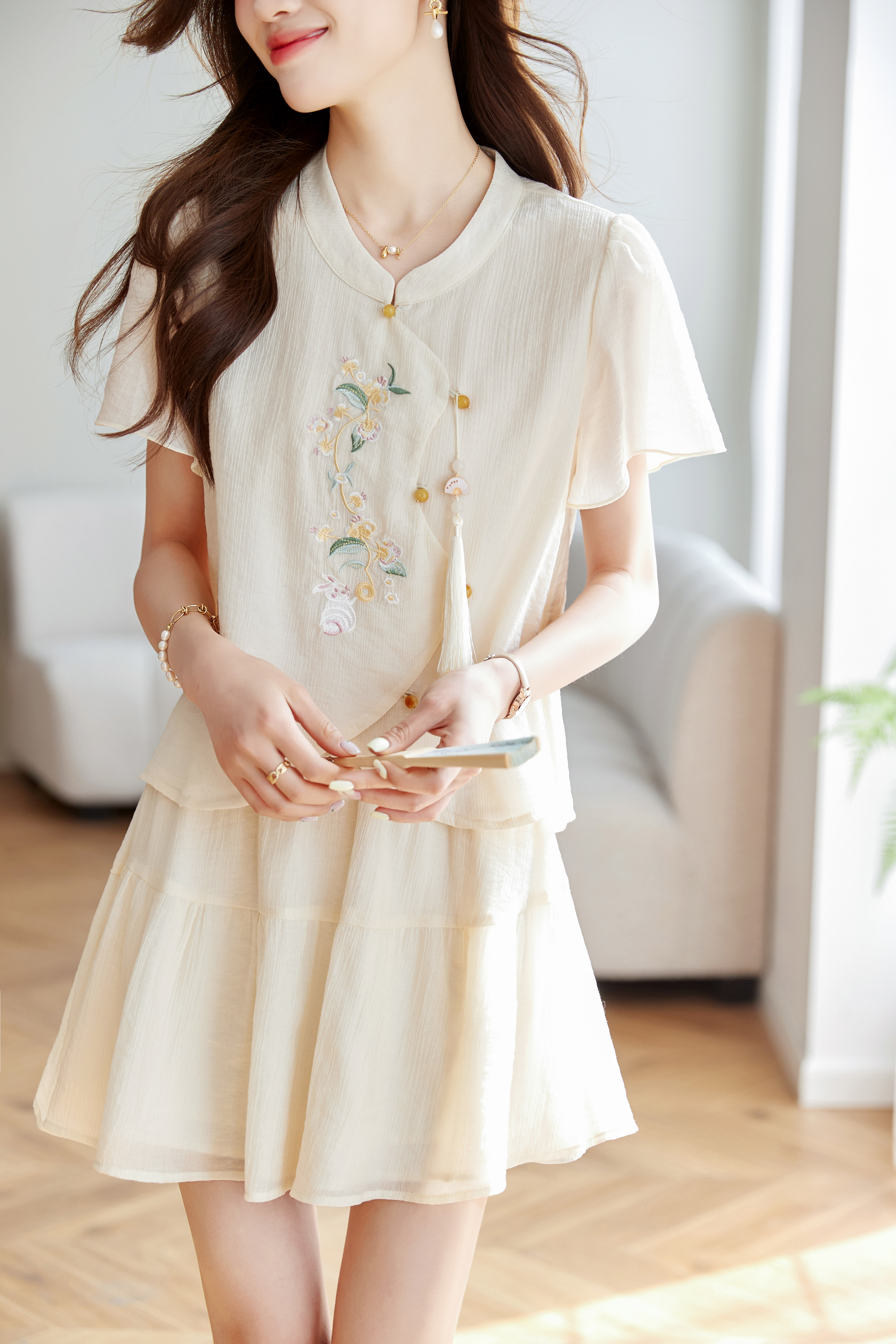 Yurou Ivory Embroidered Chinese Set 米白色绣花中式套装