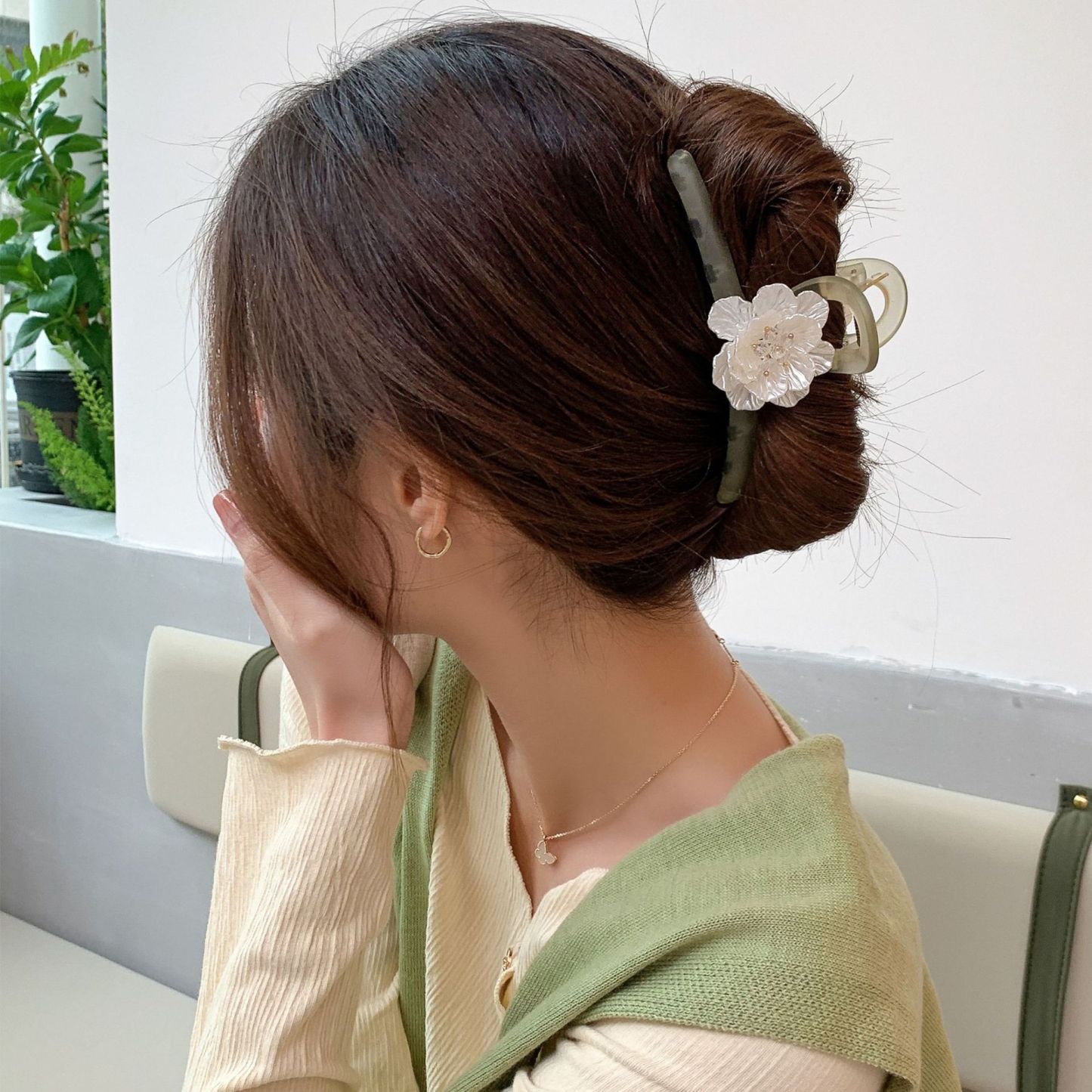 Camellia Hair Claw 森系山茶花抓夹