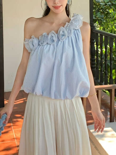 Elowrose 3D Blossom Off-Shoulder Striped Top 被追着问~浪漫立体花朵斜肩度假风条纹上衣*2 Colors