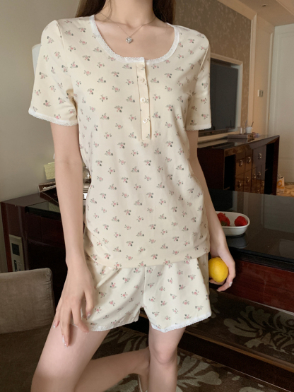 Sweet Lace Floral Homewear Set 碎花蕾丝花边两件套家居服
