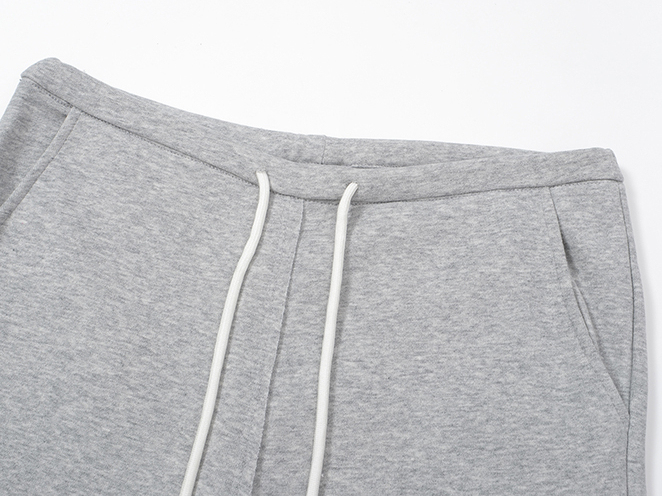 Low-Rise Slim Flare Pants 低腰微喇叭休闲裤