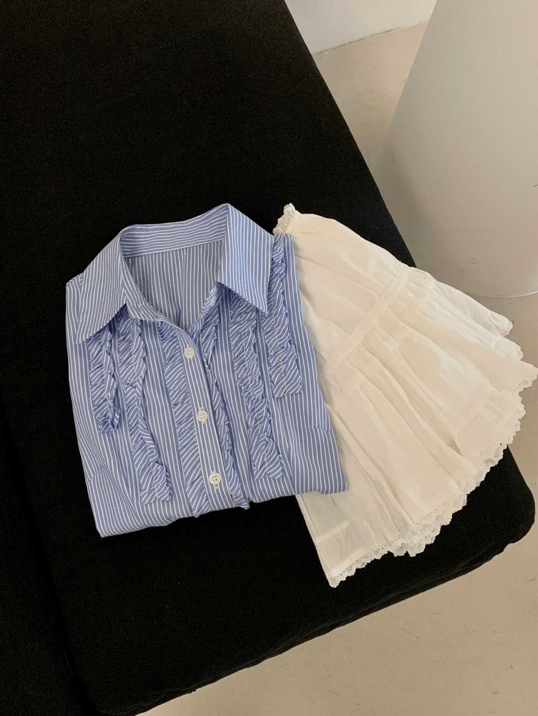 木耳边短袖衬衫*2 Colors