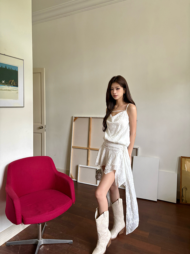 ATELIA Asymmetrical Ribbon Strap Dress 吊带不规则飘带连衣裙