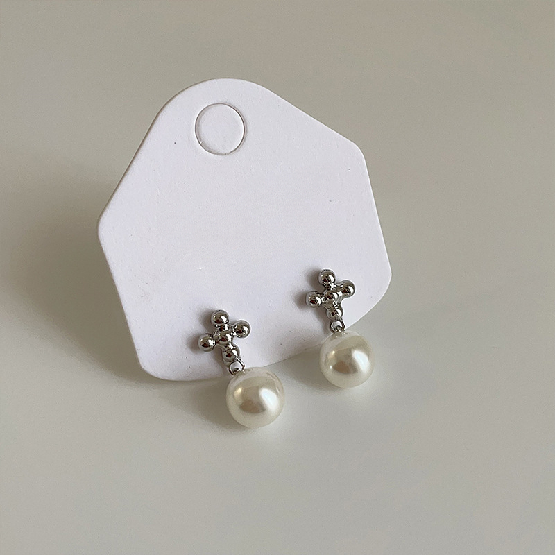 Cross-Shaped Flower Pearl Earrings 十字架小花珍珠耳环