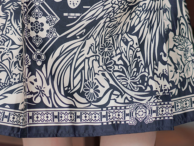 Black Eternal Pattern Horse-face skirt Two-Piece Set黑色图腾短款马面裙套装