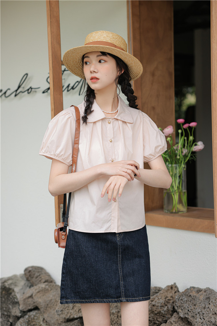 Metal Buttoned Doll Collar Blouse 金属扣娃娃领短袖衬衫*2Colors