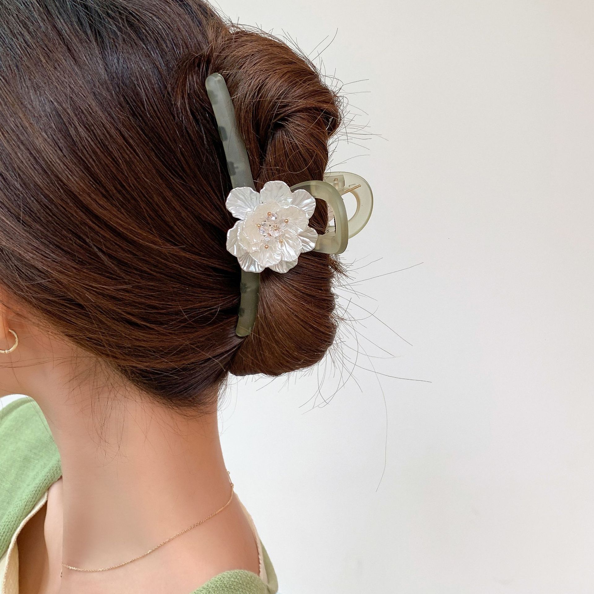 Camellia Hair Claw 森系山茶花抓夹