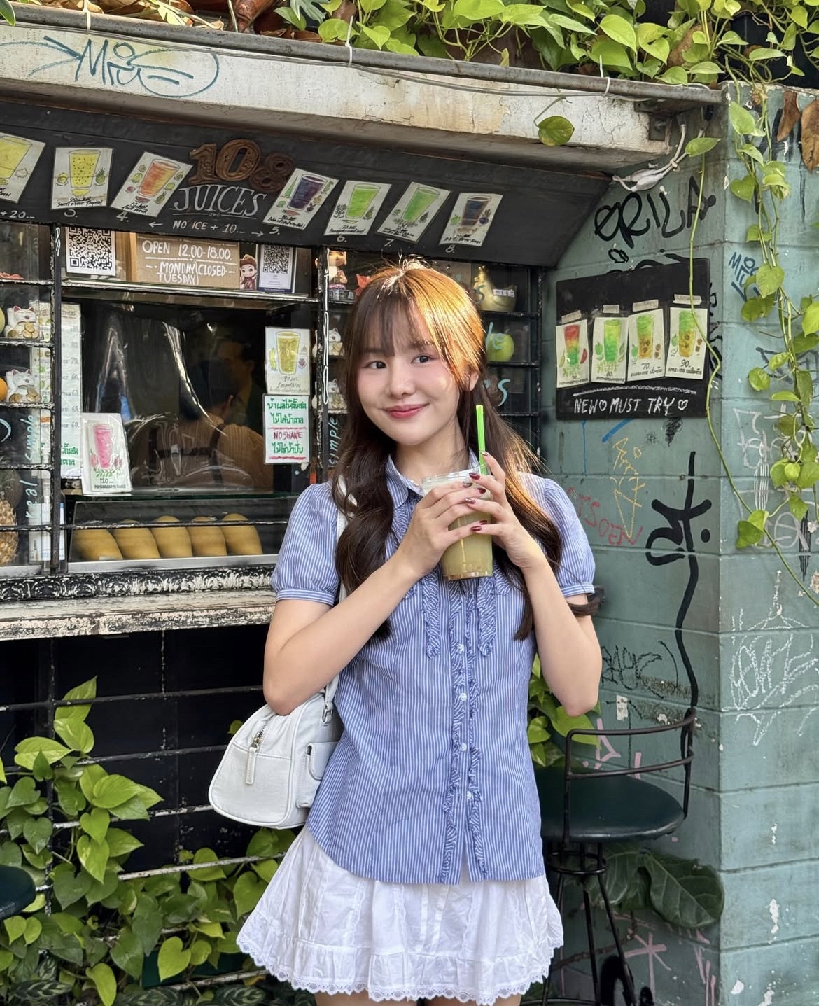 木耳边短袖衬衫*2 Colors