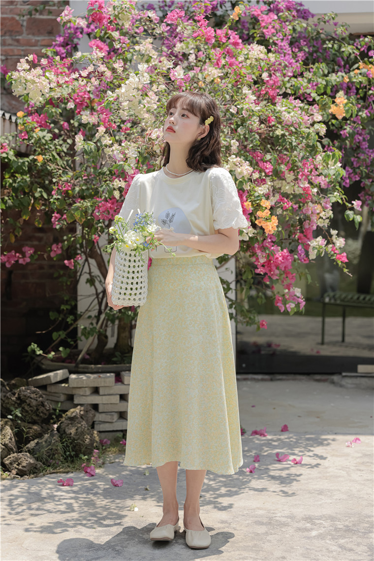 Floral Patterned Puff Sleeve Tee 植物印花泡泡袖T恤*2 Colors