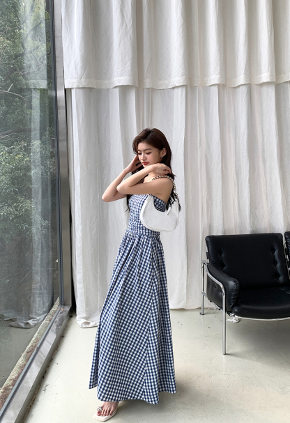 Real shot of the new 2025 spring-summer black, white, and blue plaid off-shoulder strapless design long elegant dress for women
