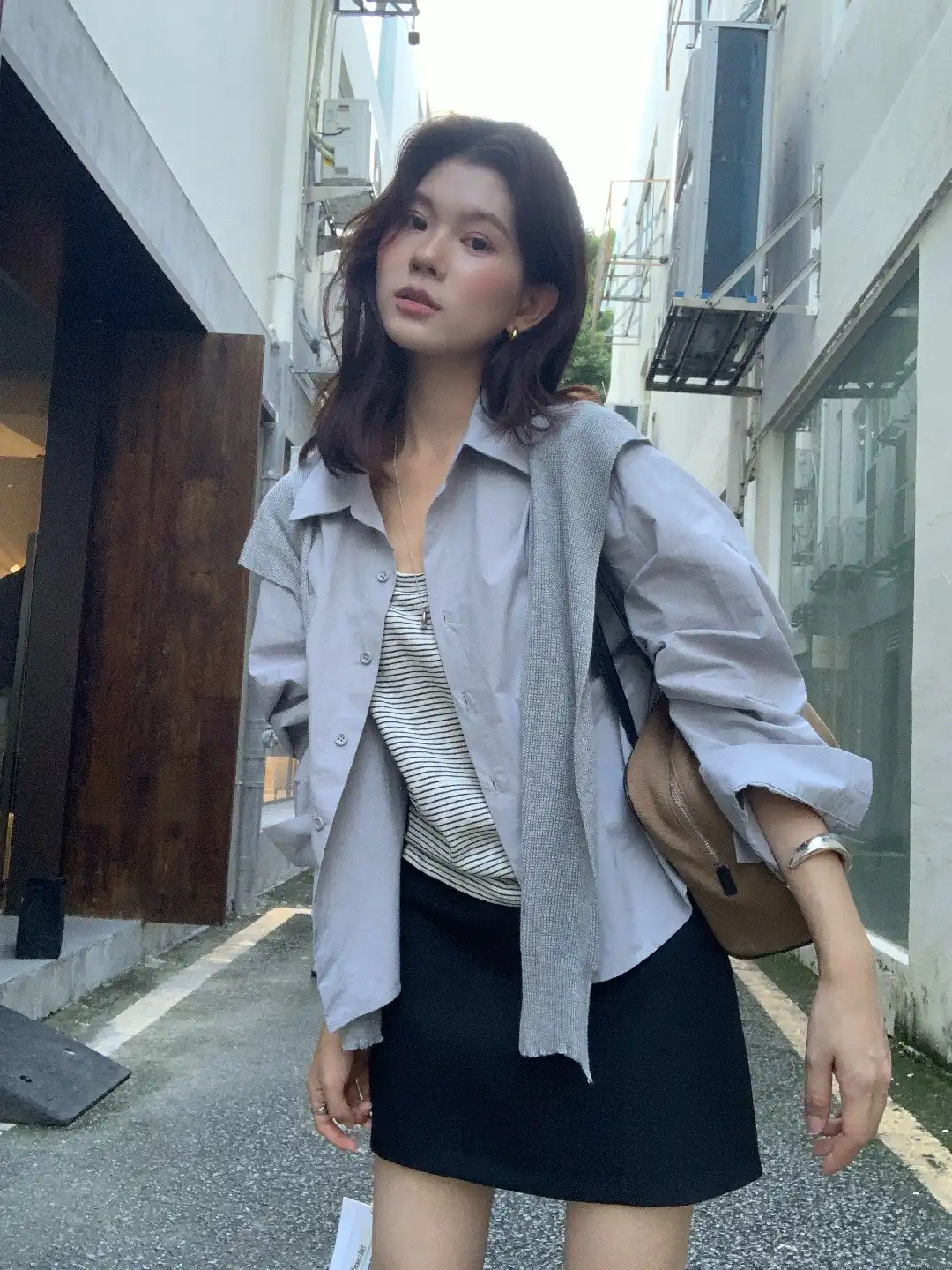  RINA Striped Layered 3-Piece Set 高街韩女！纯色衬衫+条纹背心+披肩三件套*4 Colors