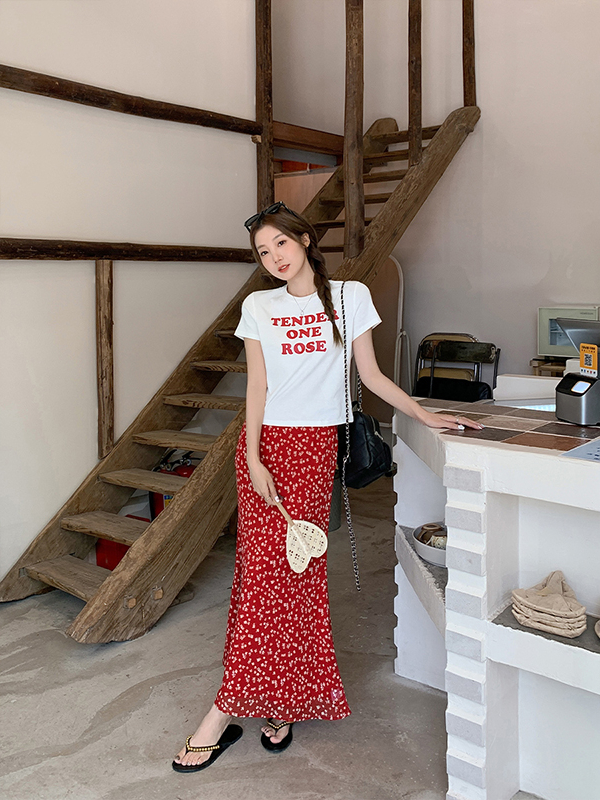 Real Shot Real Price Summer 2025 New Round Neck Slim Fit Slimming Regular Shoulder Short Sleeve T-Shirt Women Letter Print Top