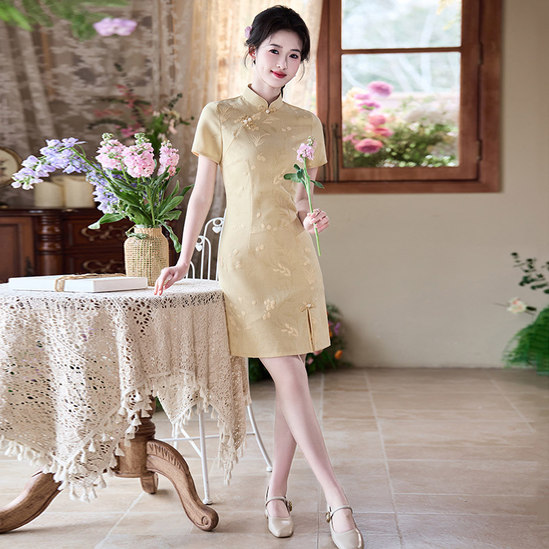 National Style New Chinese Style Short Cheongsam Improved Young Style 2025 New Girl Retro Short Sleeve Small Size Summer
