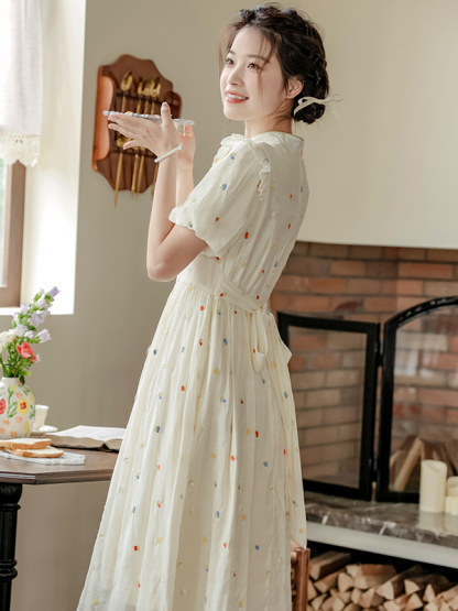 Floral Embroidered Dress 少女心碎花刺绣连衣裙