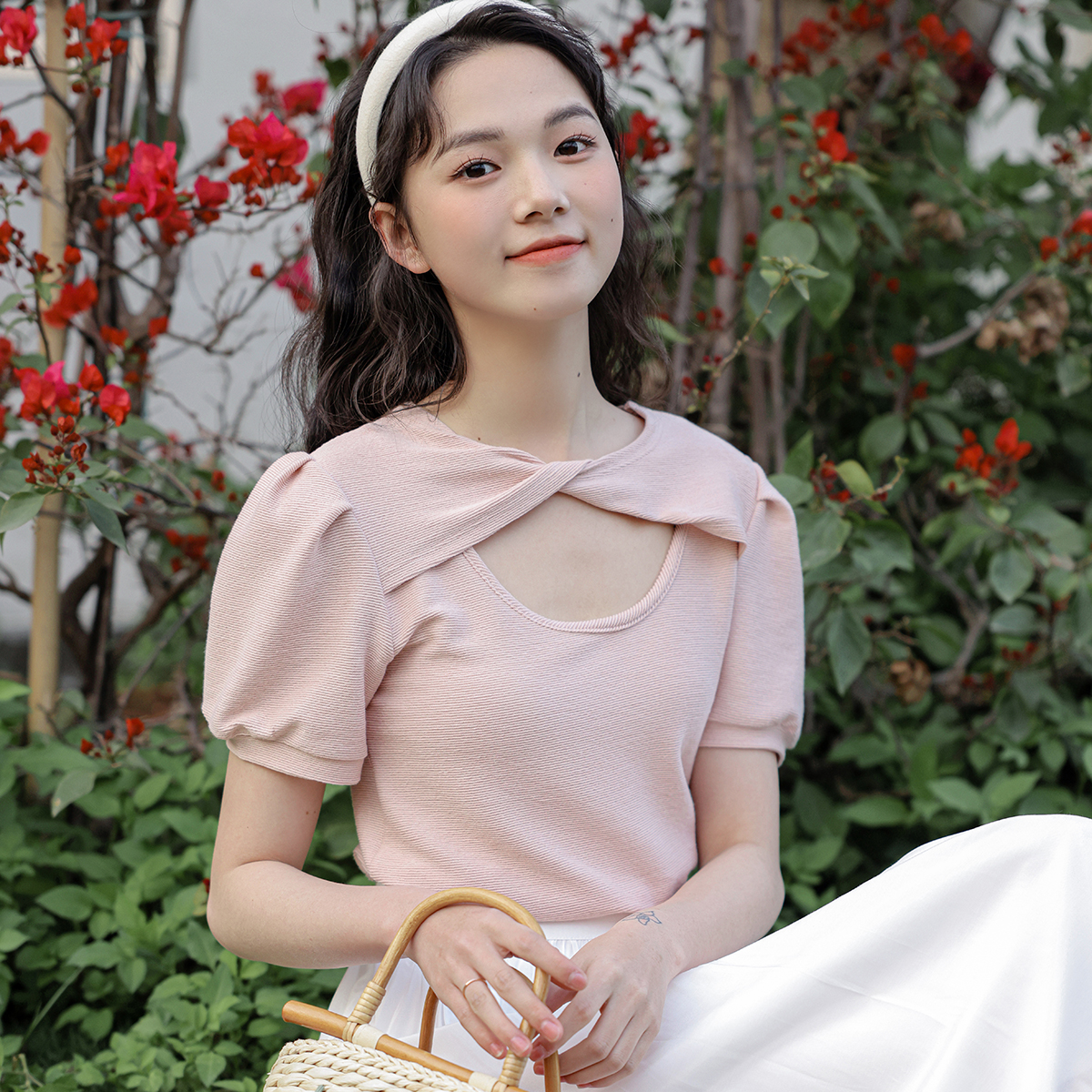 Knot Puff Sleeve T-shirt 纽结泡泡袖T恤 * 3 Colors