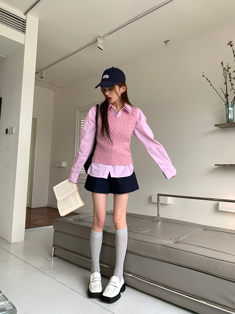 Pink Girly Knit & Shirt 粉色少女感~麻花V领马甲+条纹衬衫