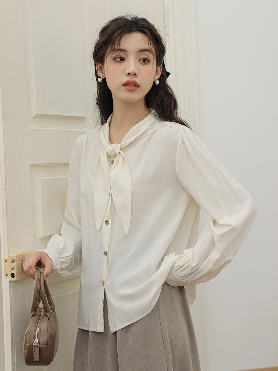 Sella Tie-Front Blouse 纯色系带衬衫*2Colors