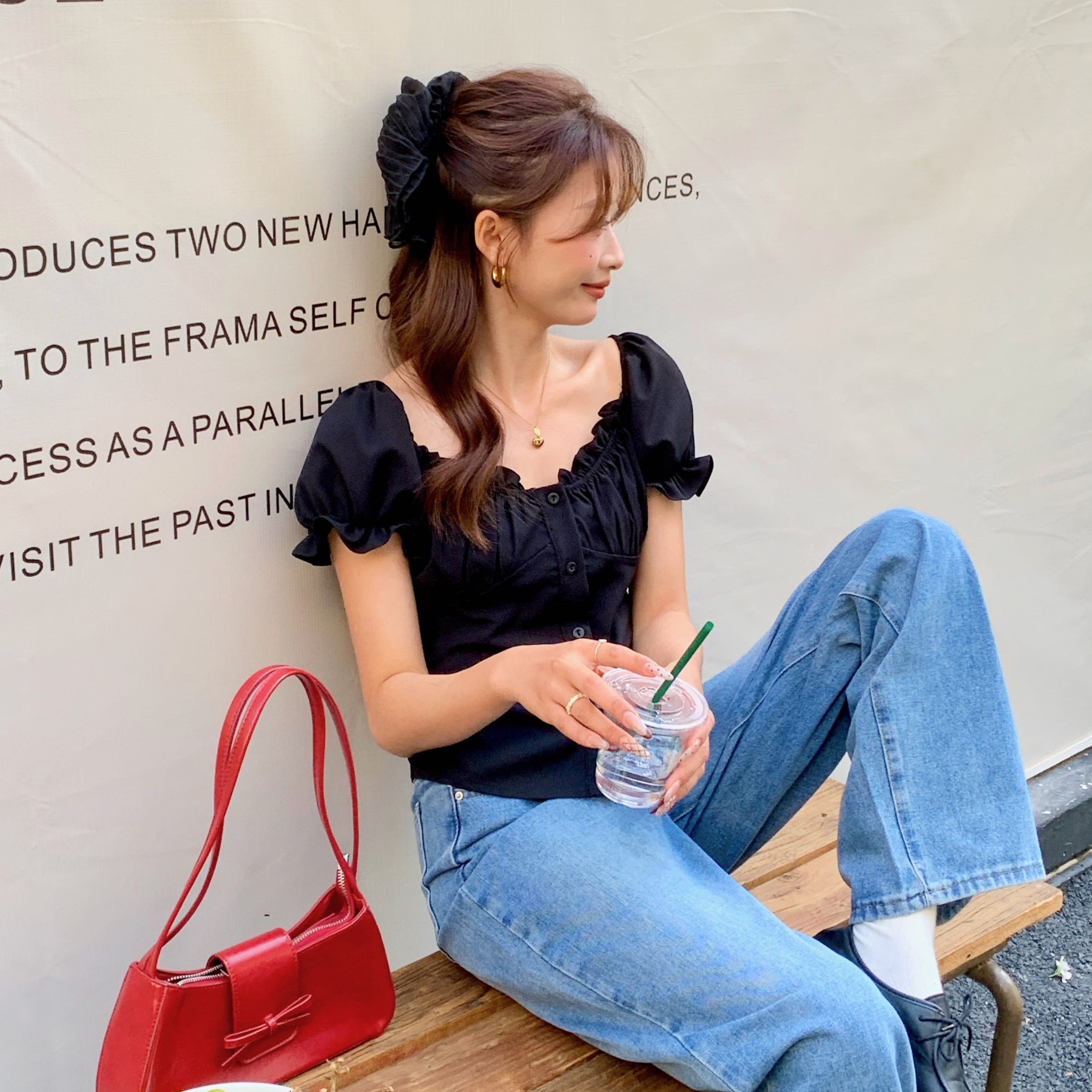 Evelis Ruffle Puff Top 泡泡袖木耳收腰上衣*2 Colors