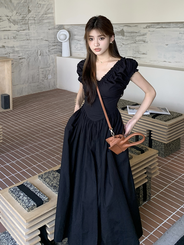 法式收腰连衣裙 French-style waist-cinching dress for women
