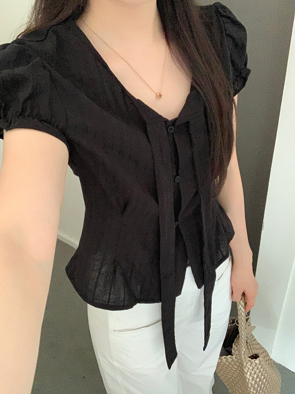  Bow-Tie Puff Sleeve Top 气质系带泡泡袖上衣*2 Colors