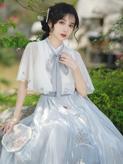Celia Embroidered Dress with Shawl ✱大码✱汉元素绣花连衣裙+小披肩两件套
