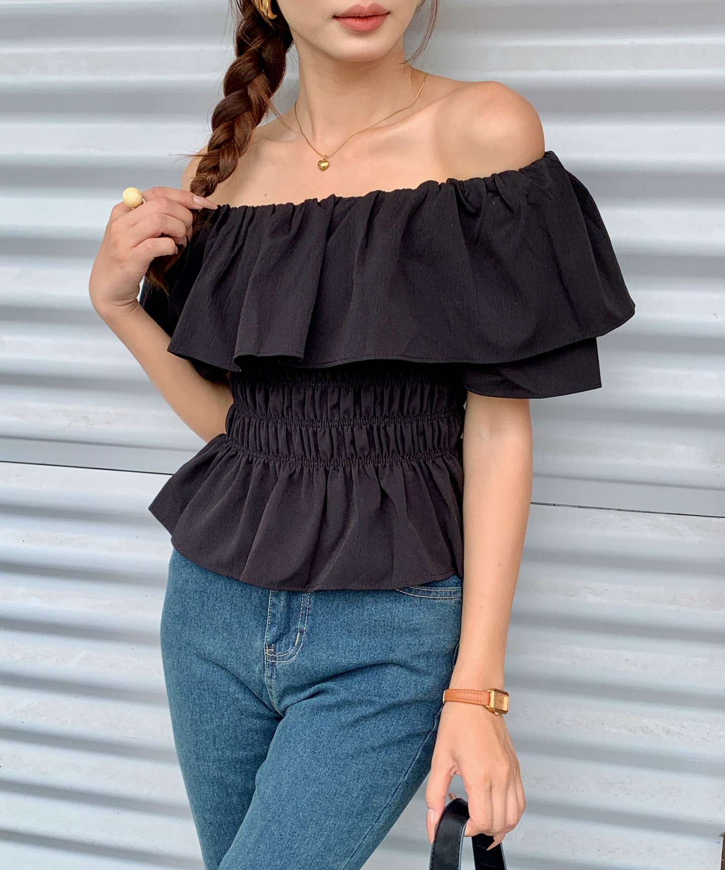 Off-Shoulder Ruffled Top荷叶边一字领收腰上衣*2 Colors
