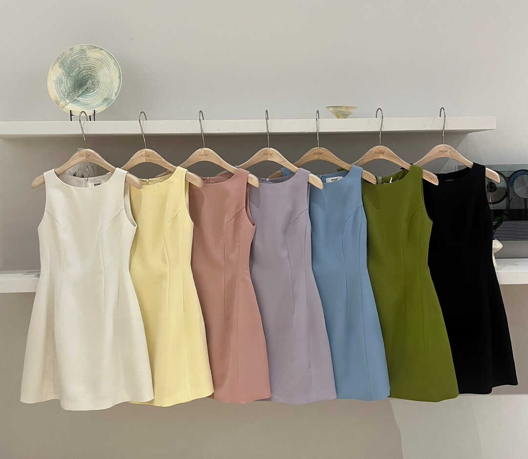 Avenna Round Neck Waist Dress 纯色圆领收腰连身裙*7 Colors