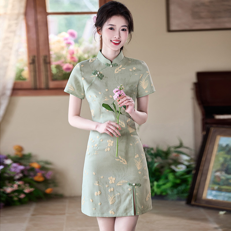 National Style New Chinese Style Short Cheongsam Improved Young Style 2025 New Girl Retro Short Sleeve Small Size Summer