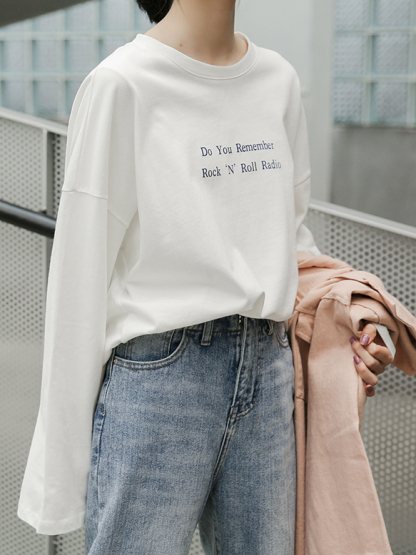 Letter Print Slit Casual Long-Sleeve T-Shirt 字母印花开叉休闲长袖T恤 * 2 Colors