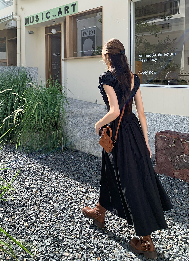 法式收腰连衣裙 French-style waist-cinching dress for women