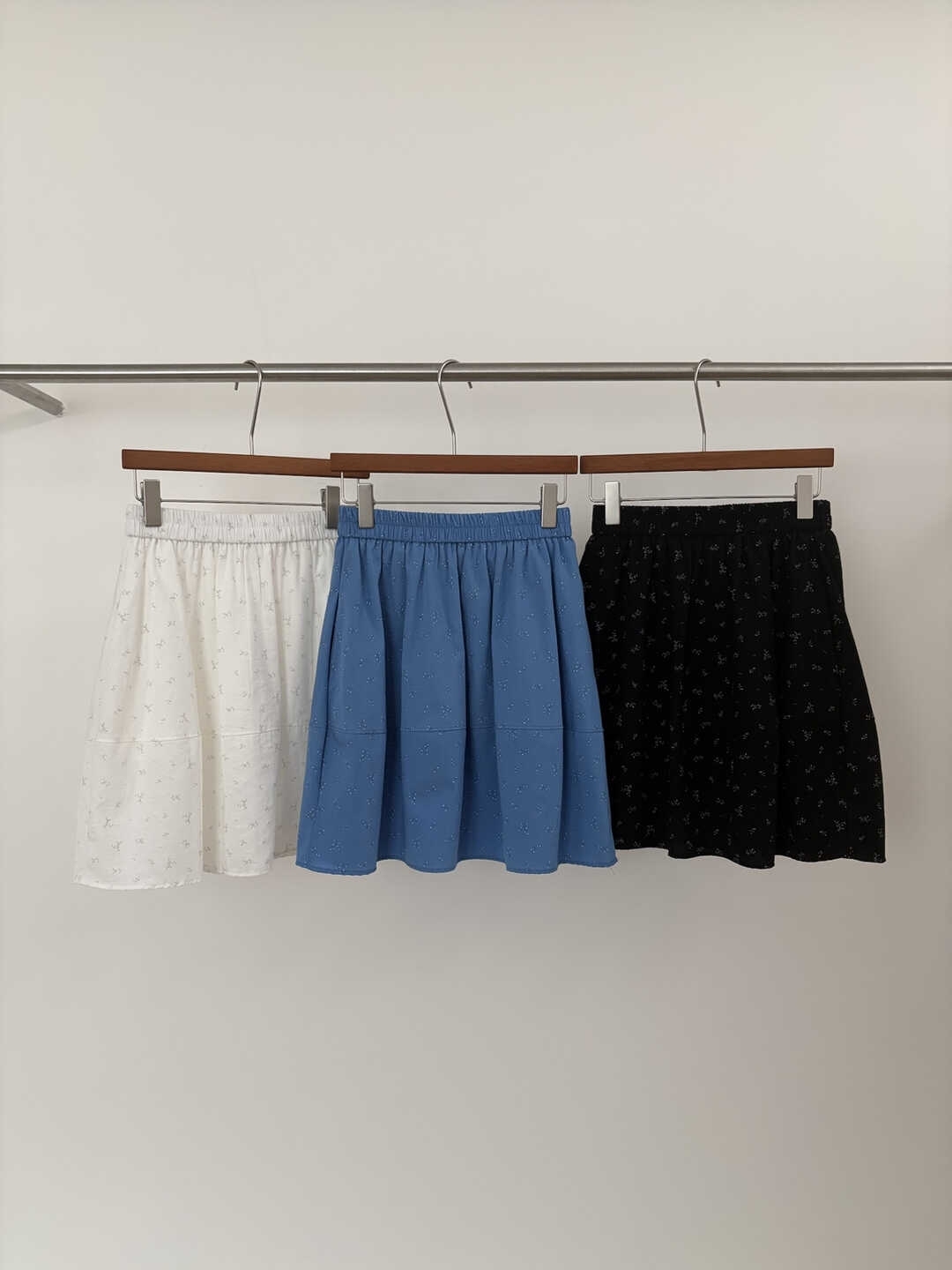 Floral A-Line Mini Skirt 韩系碎花气质A字短裙*3 Colors