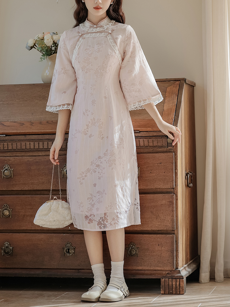 Big Sleeve Cheongsam Girl Pink 2024 Spring New Retro National Style New Chinese Temperament Dress Limited Price 50