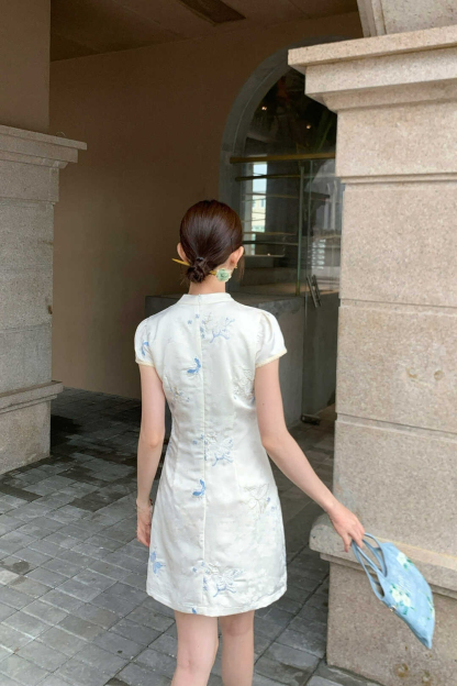 Elowen Embroidered Cheongsam气质温婉刺绣旗袍*2 Colors