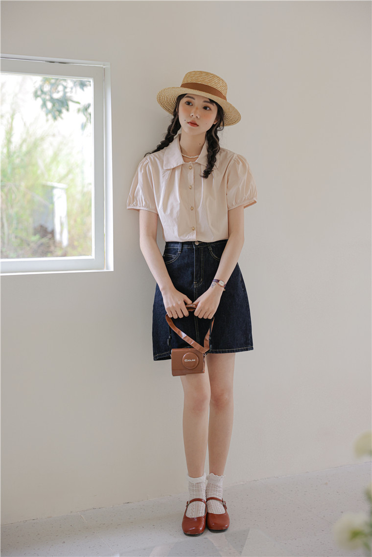 Metal Buttoned Doll Collar Blouse 金属扣娃娃领短袖衬衫*2Colors