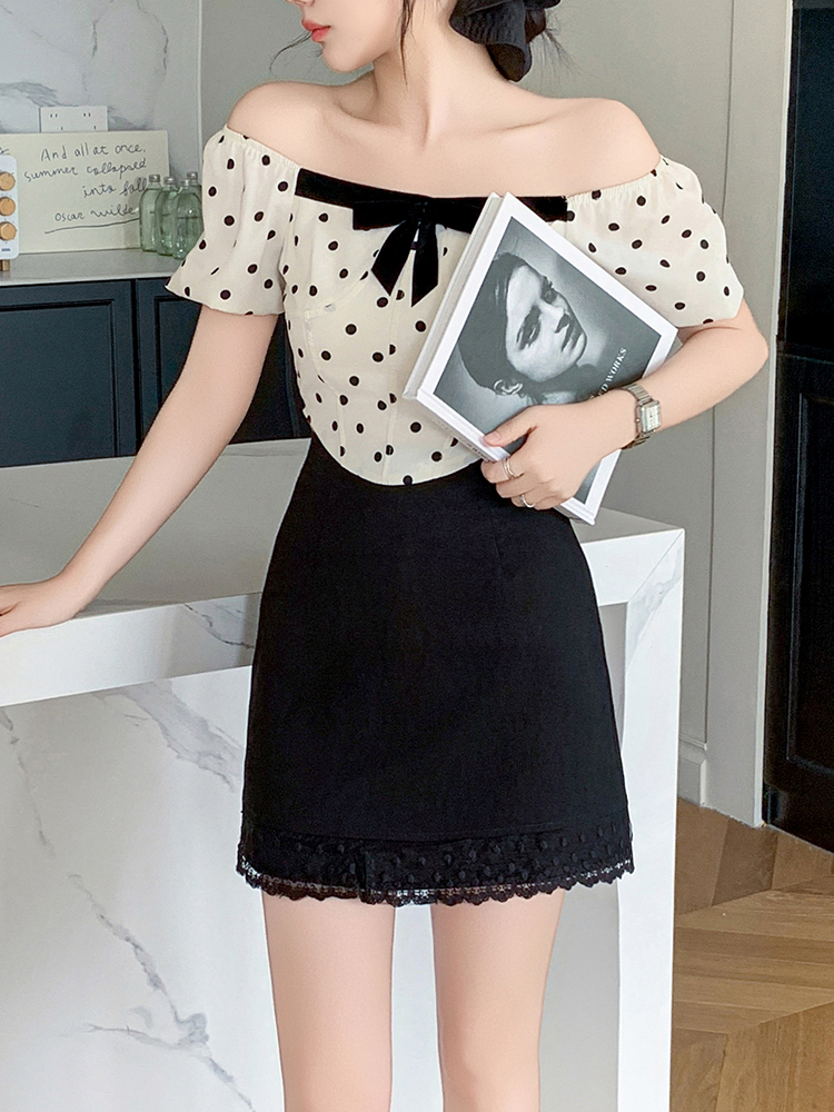 Lace Trim High-Waist A-Line Skirt 高腰蕾丝花边A字裙* 3 Colors