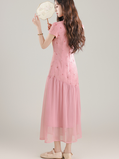 Gradient Heart Embroidery Cheongsam 爱心刺绣旗袍