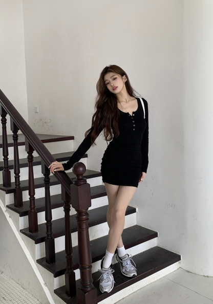 辣妹包臀连衣裙 sexy waist-cinching dress for women, tight-fitting bodycon short dress