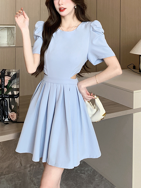 Chic Puff Sleeve Cut-Out Pleated Dress 御姐风露腰泡泡袖百褶裙*2Colors